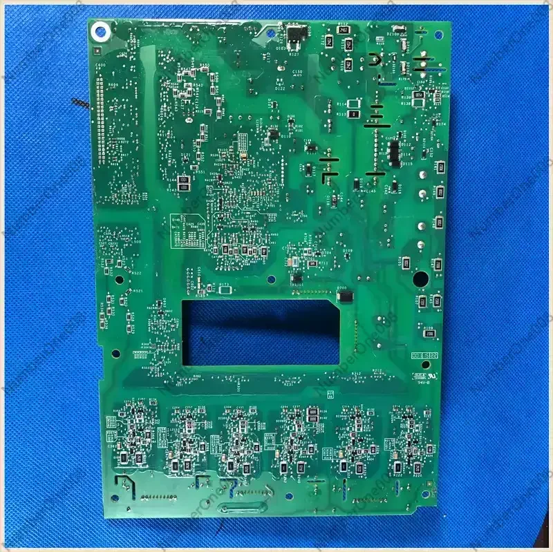 NEW Suitable for Schneider inverter ATV610-630 main 30-37-45 KW power board driver board NHA50381-02 NHA50381-03
NEW Suitable for Schneider inverter ATV610-630 main 30-37-45 KW power board driver board NHA50381-02 NHA50381-03