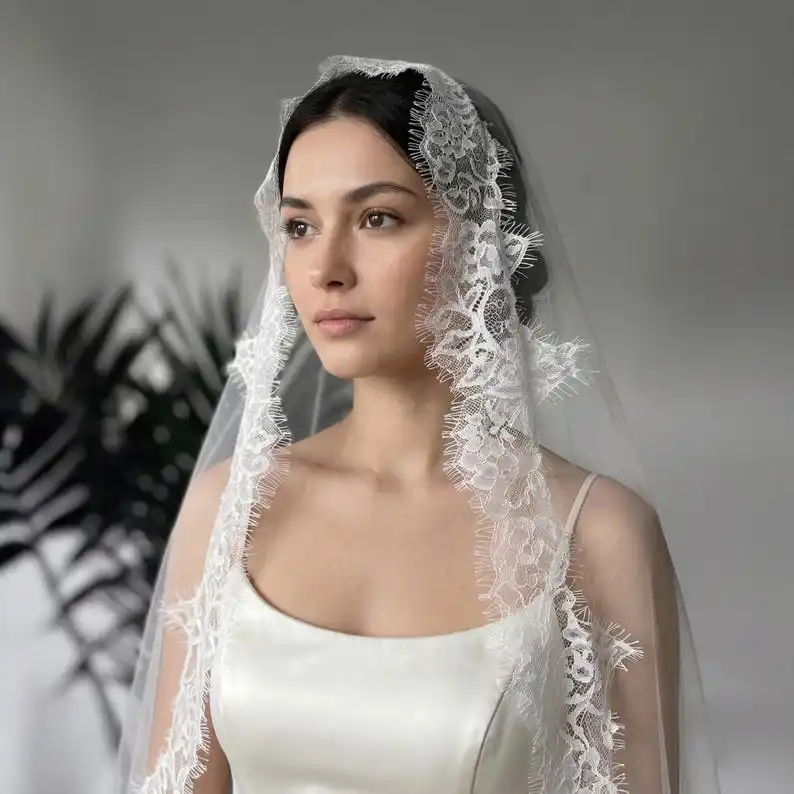 Wedding Accessories Handmade Spanish Chantilly Lace Mantilla Veil With Comb Cathedral Chapel Bridal Lace
Wedding Accessories Handmade Spanish Chantilly Lace Mantilla Veil With Comb Cathedral Chapel Bridal Lace