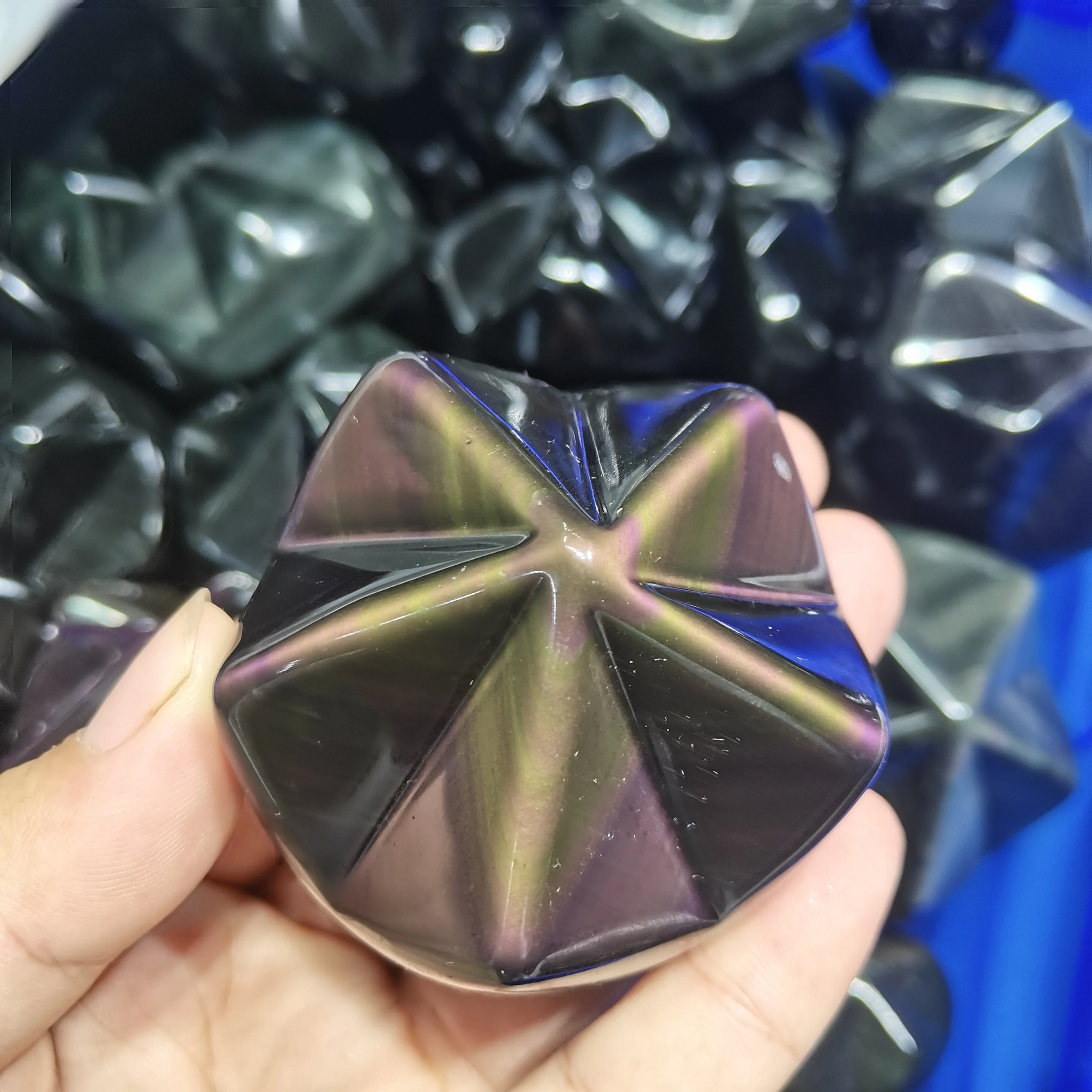Natural Energy Crystal Pentagram Star Rainbow Obsidian Palm Stone Home Office Decoration Gift
Natural Energy Crystal Pentagram Star Rainbow Obsidian Palm Stone Home Office Decoration Gift