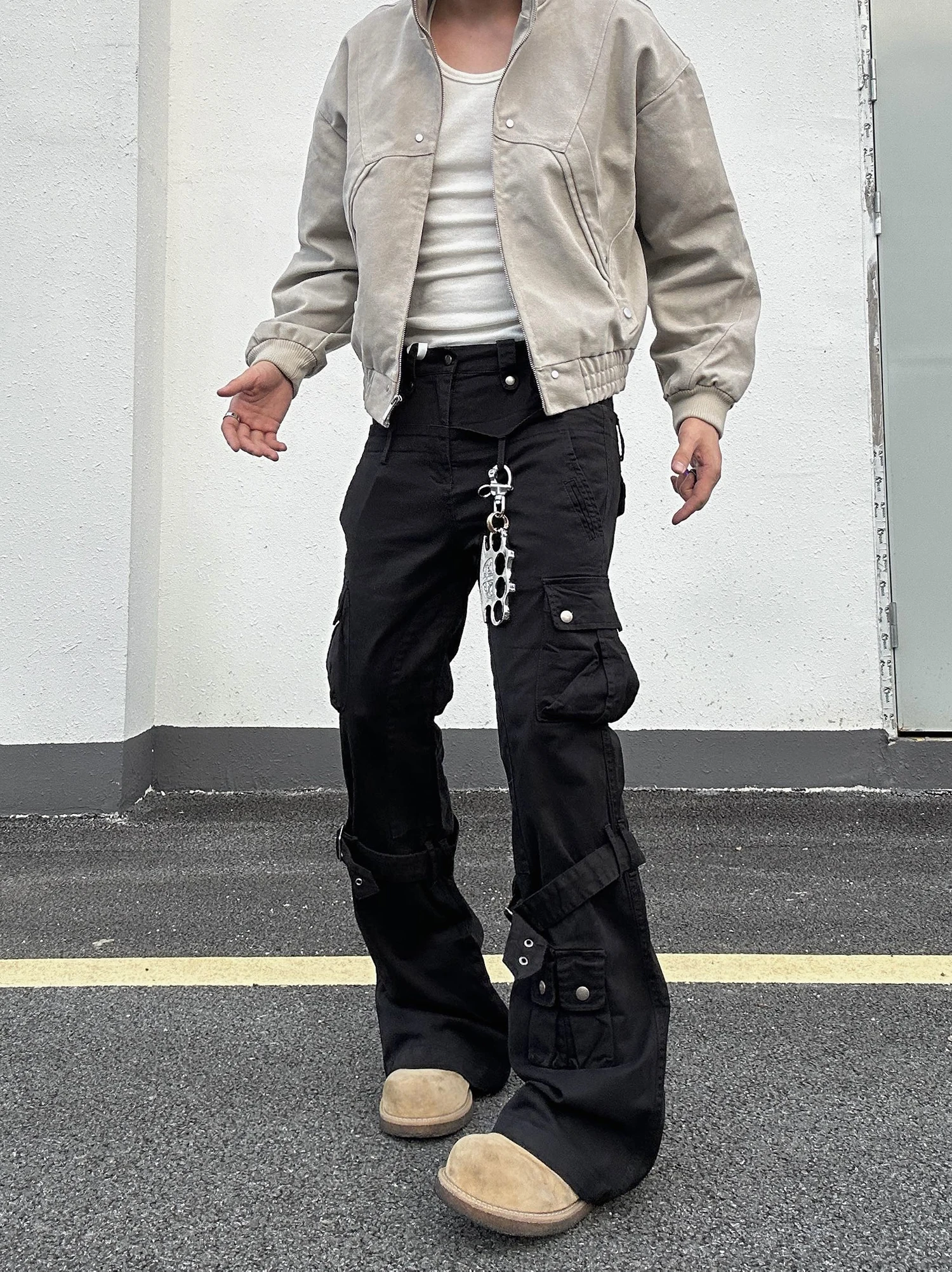 Ретро-джинсы в американском стиле, рабочие брюки унисекс, повседневные джинсы с легким расклешением, износостойкие, с низкой посадкой, на молнии
Ретро-джинсы в американском стиле, рабочие брюки унисекс, повседневные джинсы с легким расклешением, износостойкие, с низкой посадкой, на молнии