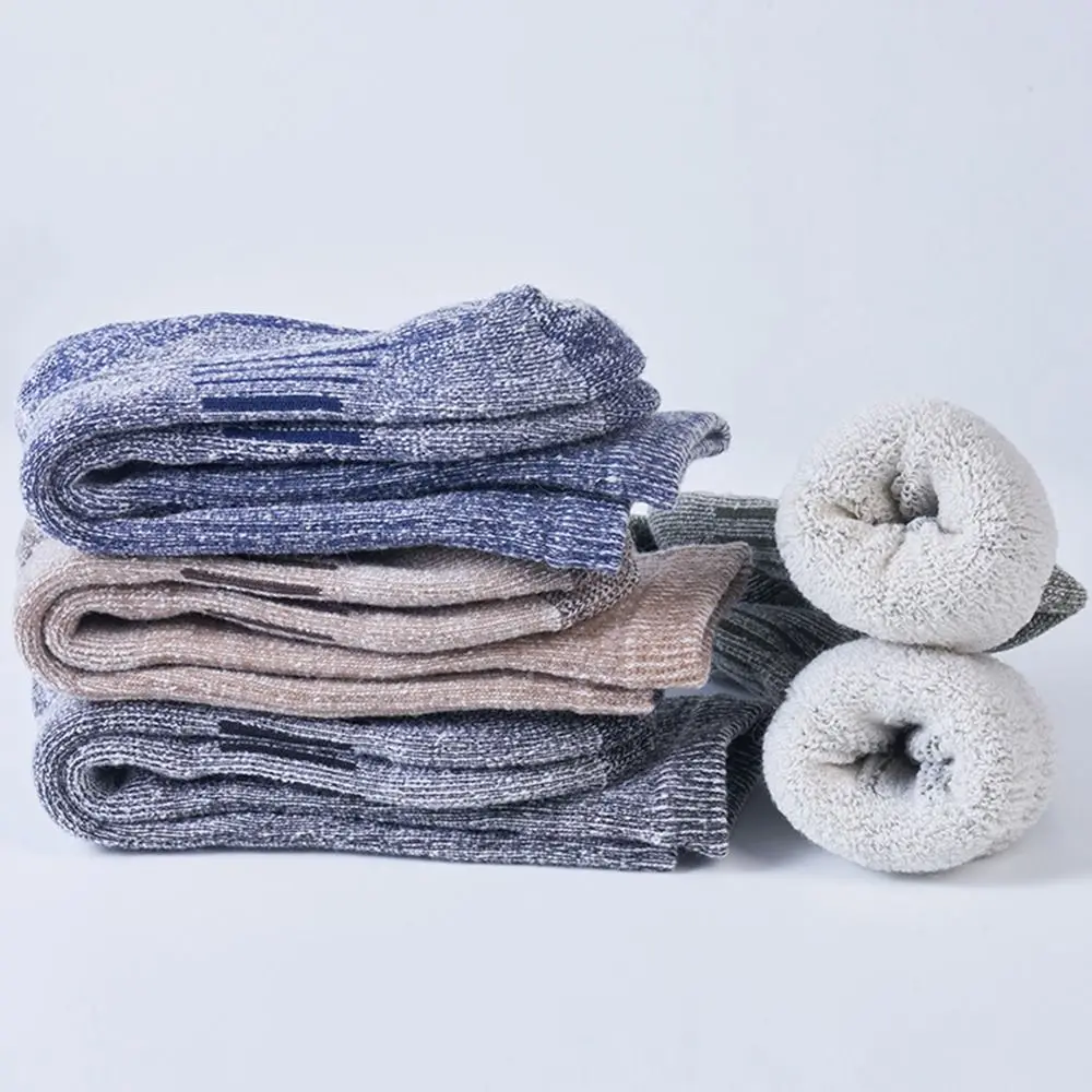 Cozy Breathable Merino Wool Socks Soft Moisture Wicking Casual Thermal Stockings Non-slip Thicken Men Boot Sockings Hiking
Cozy Breathable Merino Wool Socks Soft Moisture Wicking Casual Thermal Stockings Non-slip Thicken Men Boot Sockings Hiking
