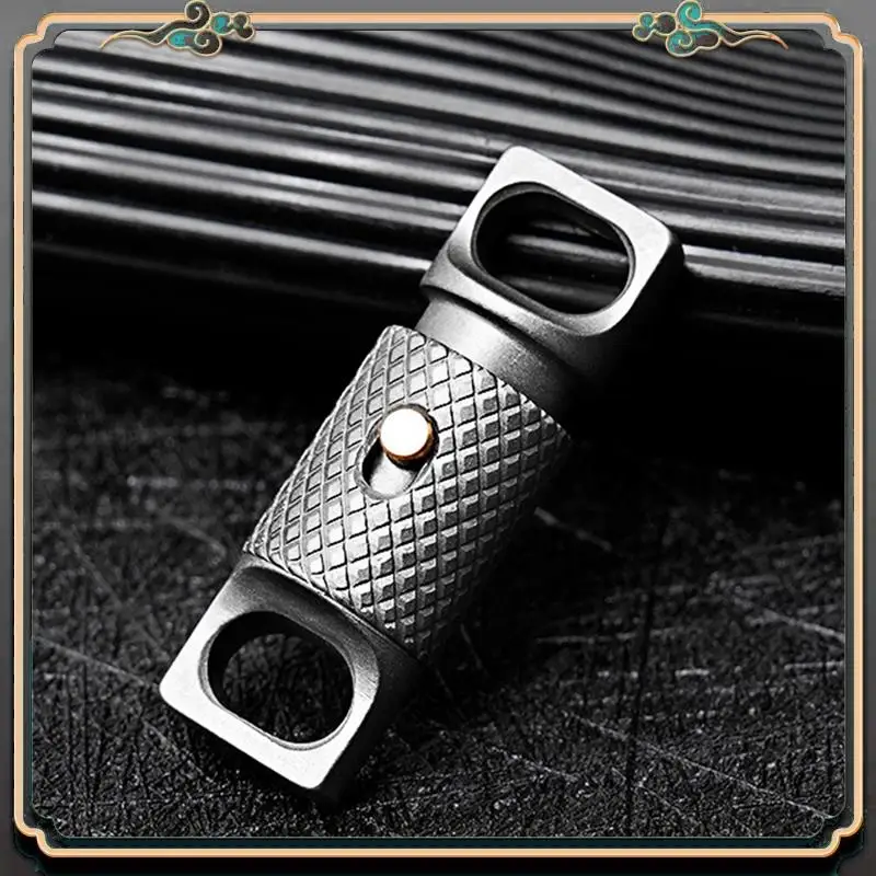 Premium Robust Titanium Keychain With 360-Degree Rotation And Fast Dismantle For Outdoor EDC
Premium Robust Titanium Keychain With 360-Degree Rotation And Fast Dismantle For Outdoor EDC