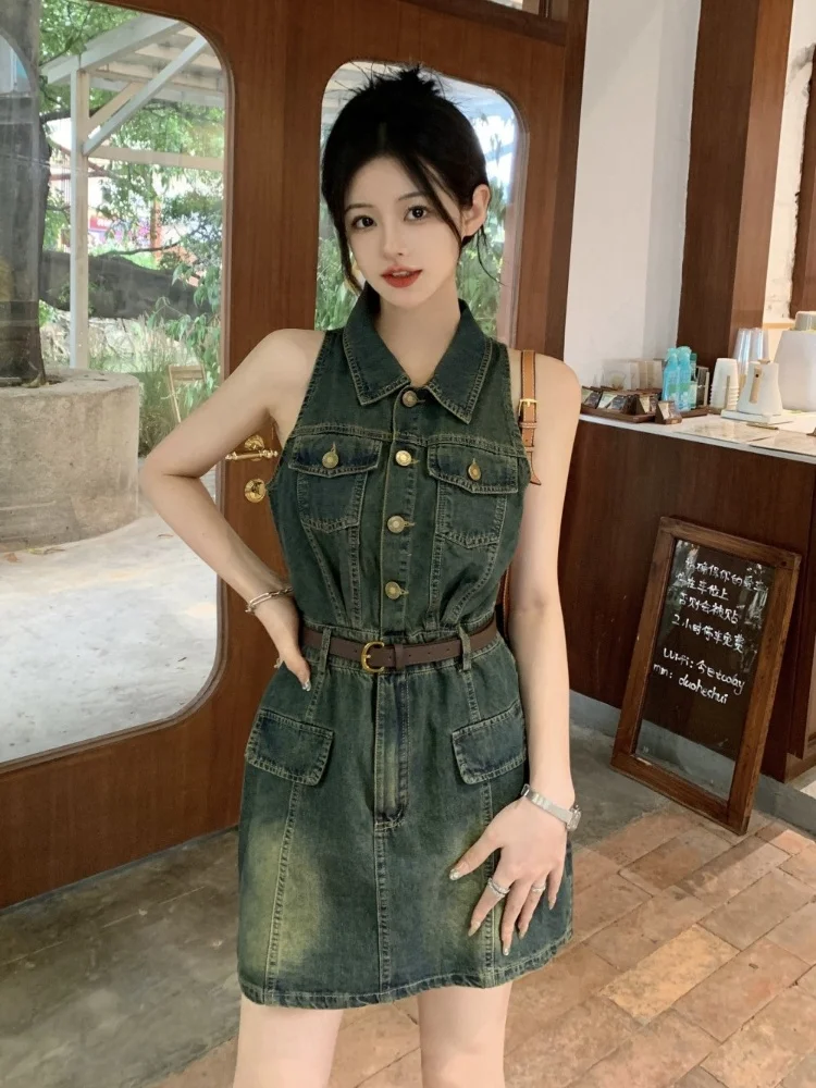 Retro Denim Vest Women's Dresses 2024 New Lapel Sleeveless High Waist Single Breasted Cowboy Dress For Women Vestidos Para Mujer
Retro Denim Vest Women's Dresses 2024 New Lapel Sleeveless High Waist Single Breasted Cowboy Dress For Women Vestidos Para Mujer