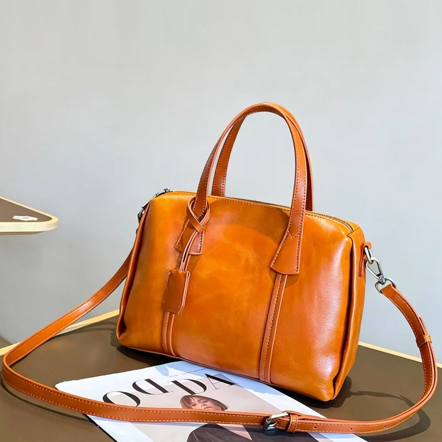 Real Leather Lady Travel Bag Luxury Brand Hobos bags Cross-body Handbags High Capacity Handbags For Women New Brand Shoulder Bag
Real Leather Lady Travel Bag Luxury Brand Hobos bags Cross-body Handbags High Capacity Handbags For Women New Brand Shoulder Bag
