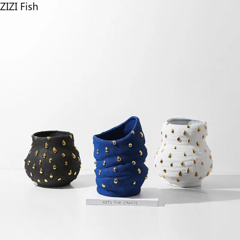 Creative Gold-plated Gold Bead Ceramic Vase Desk Decoration Floral Vases Artificial Flowers Decorative Flower Arrangement
Creative Gold-plated Gold Bead Ceramic Vase Desk Decoration Floral Vases Artificial Flowers Decorative Flower Arrangement