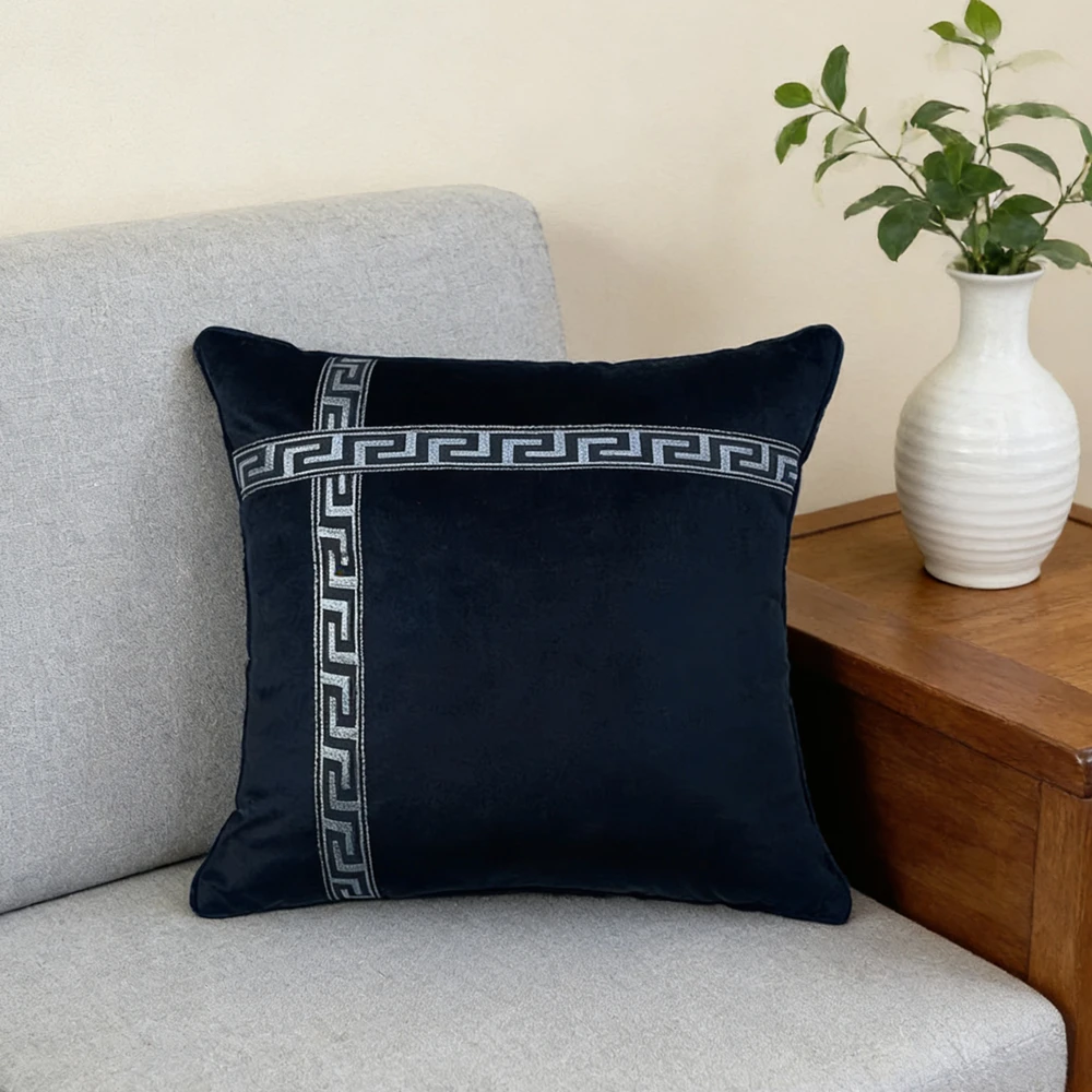 Vintage Velvet Classic Fringe Stitching Black Velvet Gift Pillow Case 45x45cm Sofa Home Decorative Cushion Cover 1 Piece
Vintage Velvet Classic Fringe Stitching Black Velvet Gift Pillow Case 45x45cm Sofa Home Decorative Cushion Cover 1 Piece