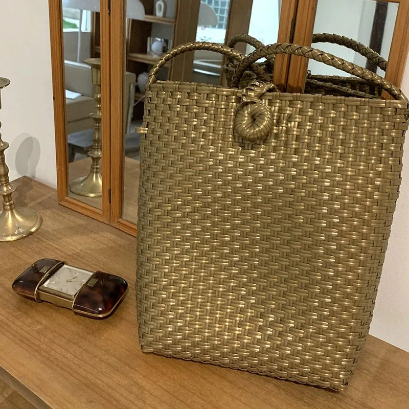 Женская летняя сумка-мессенджер Hylhexyr, плетеная вручную, из ПВХ, модная сумка-тоут
Женская летняя сумка-мессенджер Hylhexyr, плетеная вручную, из ПВХ, модная сумка-тоут