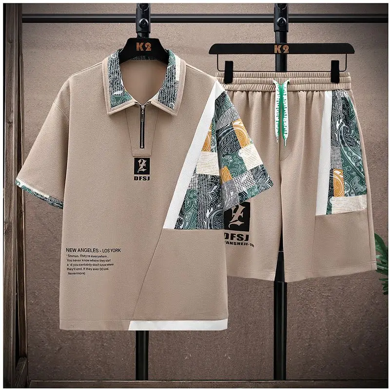 Fashion Lapel Zipper Asymmetrical Printed Letter Men's Sets 2024 Summer New Loose All-match Elastic Lace Up Casual Shorts Sets
Fashion Lapel Zipper Asymmetrical Printed Letter Men's Sets 2024 Summer New Loose All-match Elastic Lace Up Casual Shorts Sets