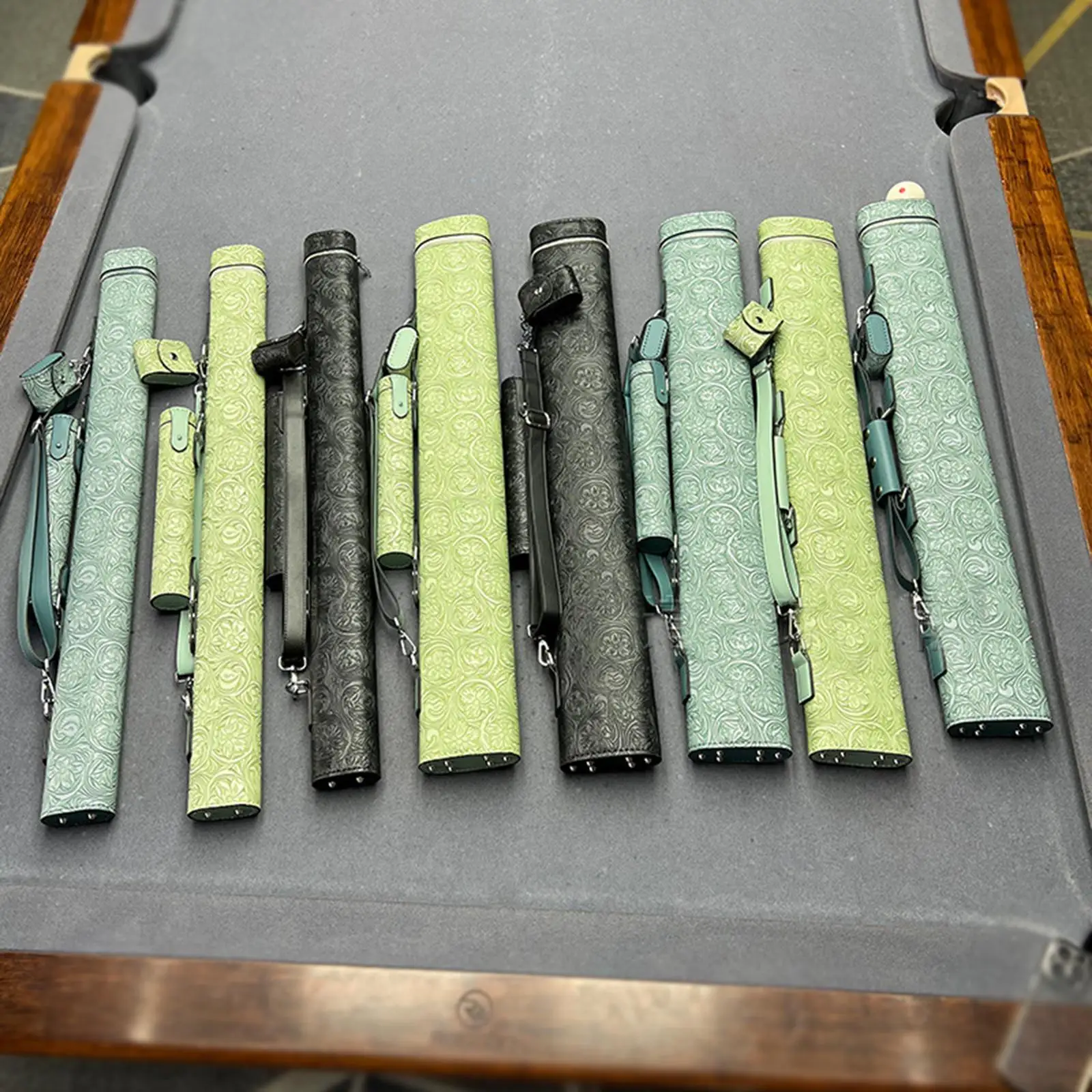 Snooker Cue Storage Pouch PU Leather Billiard Stick Carrying Case with Pocket for Billiard Game Accessories
Snooker Cue Storage Pouch PU Leather Billiard Stick Carrying Case with Pocket for Billiard Game Accessories