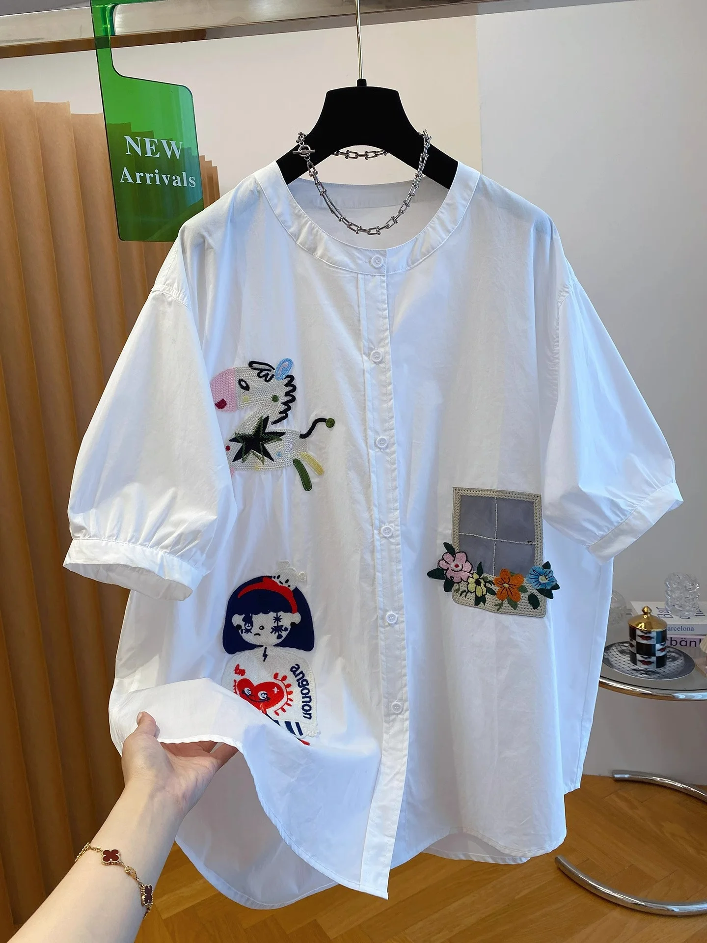plus Size Women's Casual Loose Cotton Shirt Short Sleeve Embroidered Top Summer Comfortable Leisure Fashion plus Size Clothes
plus Size Women's Casual Loose Cotton Shirt Short Sleeve Embroidered Top Summer Comfortable Leisure Fashion plus Size Clothes