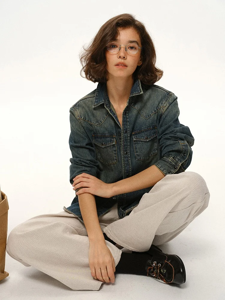 Хлопковые джинсовые джинсы в стиле ретро, мягкие и легкие женские ранние осенние новинки, простые длинные брюки из чистого хлопка на пуговицах
Хлопковые джинсовые джинсы в стиле ретро, мягкие и легкие женские ранние осенние новинки, простые длинные брюки из чистого хлопка на пуговицах