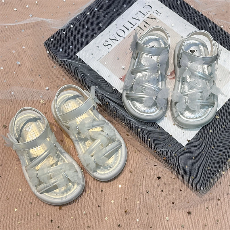 2025 Summer New Children Princess Sandals for Girls Fashion Korean Style Soft Bottom Anti-slippery Versatile Dress Beach Shoes
2025 Summer New Children Princess Sandals for Girls Fashion Korean Style Soft Bottom Anti-slippery Versatile Dress Beach Shoes