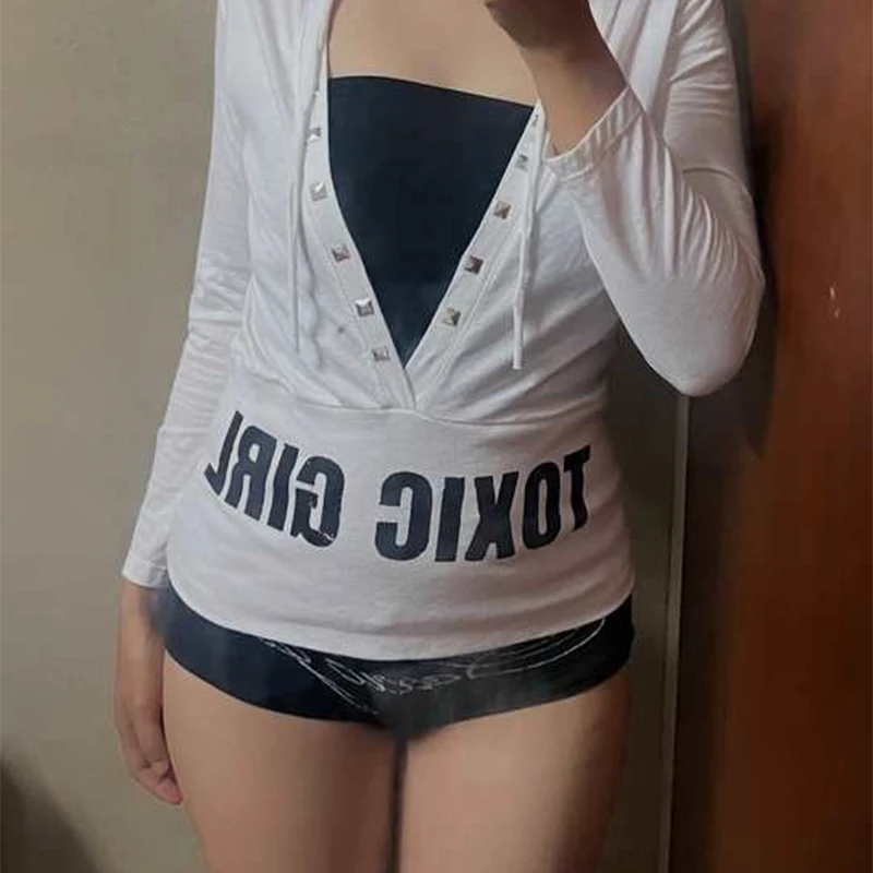 American Poison Girl Top Bottom Coat Versatile Y2K Style Fashion Women's Wear White Long Sleeve Top
American Poison Girl Top Bottom Coat Versatile Y2K Style Fashion Women's Wear White Long Sleeve Top
