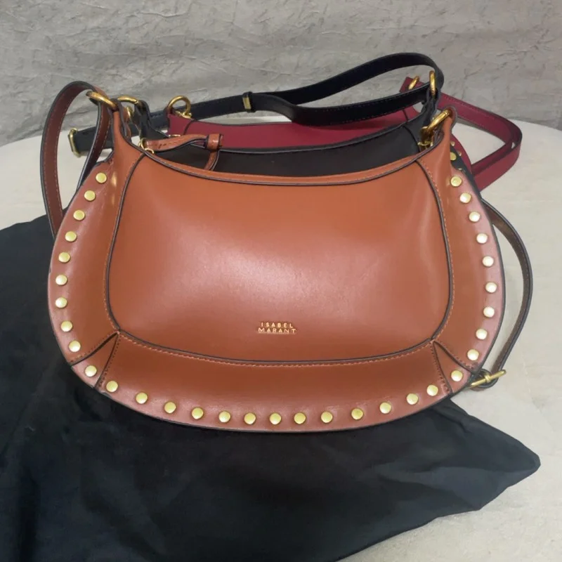 Classic Rivet Design Women Moon Bag, New Style Retro Handheld Single Shoulder Crossbody Purse
Classic Rivet Design Women Moon Bag, New Style Retro Handheld Single Shoulder Crossbody Purse
