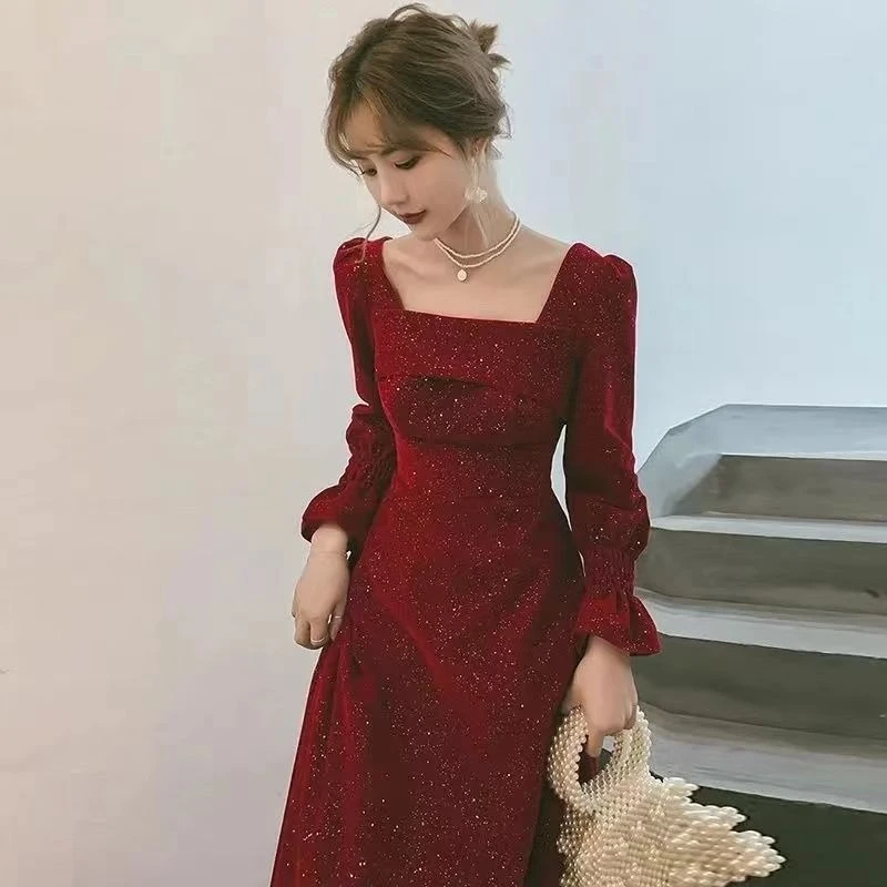 Women Long Elegant Square Neck Wine Red Dress Autumn Winter New Slim Fit Waist Flattering Party Casual Maxi Dress For Daily Wear
Women Long Elegant Square Neck Wine Red Dress Autumn Winter New Slim Fit Waist Flattering Party Casual Maxi Dress For Daily Wear