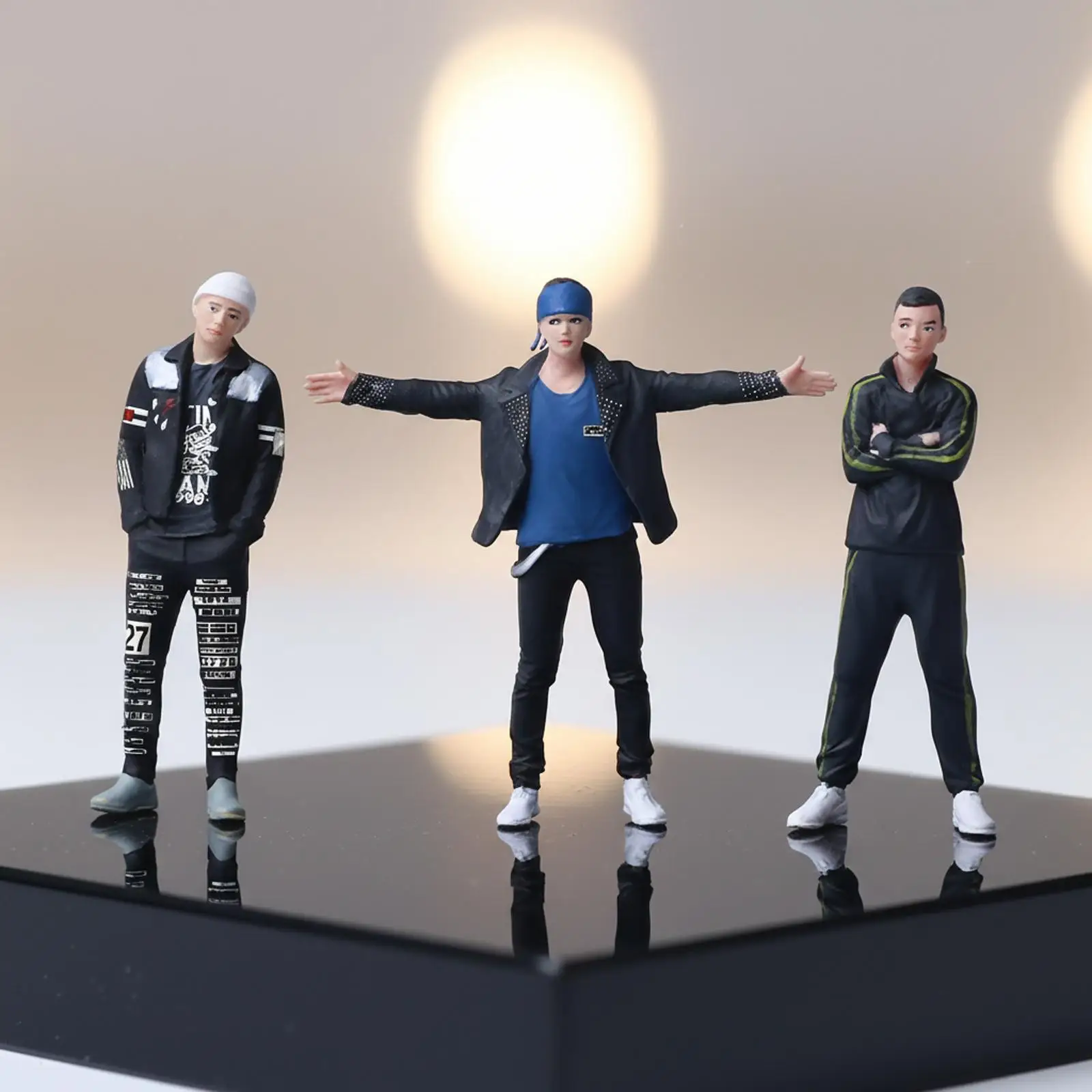 3 Pieces 1/64 Figures People Figures Hobbyists Set Ornaments Figurines Car Boys for Movie Props Tabletop Diorama
3 Pieces 1/64 Figures People Figures Hobbyists Set Ornaments Figurines Car Boys for Movie Props Tabletop Diorama