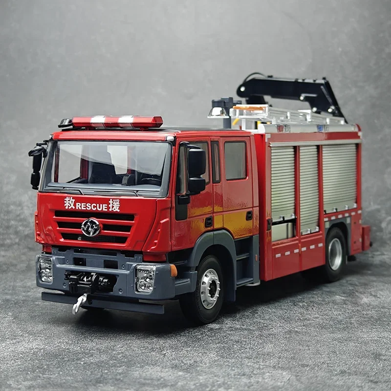Оригинальный 1:24 SAIC IVeco Red Rock Jieshi 350, коллекция моделей из сплава основной военной пожарной машины, праздничные подарки друзьям.
Оригинальный 1:24 SAIC IVeco Red Rock Jieshi 350, коллекция моделей из сплава основной военной пожарной машины, праздничные подарки друзьям.