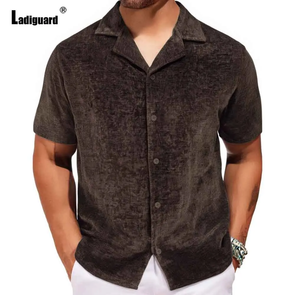 Men Short Sleeve Board Shirts Clothing 2025 Summer Fashion Basic Top Solid Coffee Basic Shirt Mens Casual Open Stitch Blouse
Men Short Sleeve Board Shirts Clothing 2025 Summer Fashion Basic Top Solid Coffee Basic Shirt Mens Casual Open Stitch Blouse