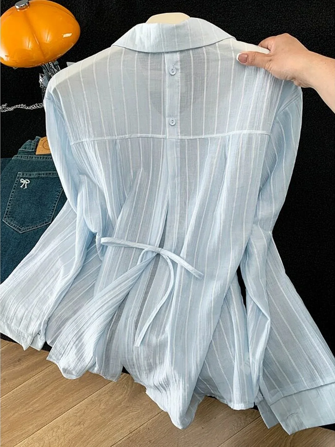 Loose Fit Blue Striped Long Sleeve Women's Shirt Summer Design Back Tie Open Cardigan Outerwear Sun Protection Lazy Style
Loose Fit Blue Striped Long Sleeve Women's Shirt Summer Design Back Tie Open Cardigan Outerwear Sun Protection Lazy Style
