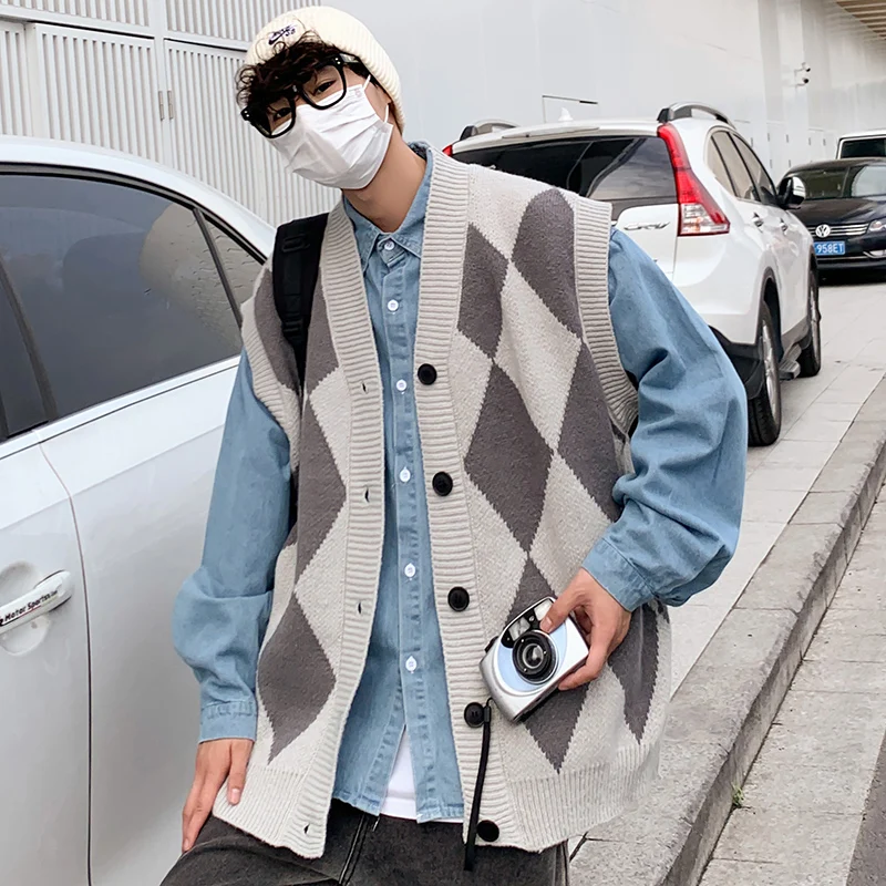 Sleeveless Vintage Basic Windproof Fashion Solid V Neck Vest Waistcoat Men Warm Soft Coat Autumn Winter Top Casual Knit Cardigan
Sleeveless Vintage Basic Windproof Fashion Solid V Neck Vest Waistcoat Men Warm Soft Coat Autumn Winter Top Casual Knit Cardigan