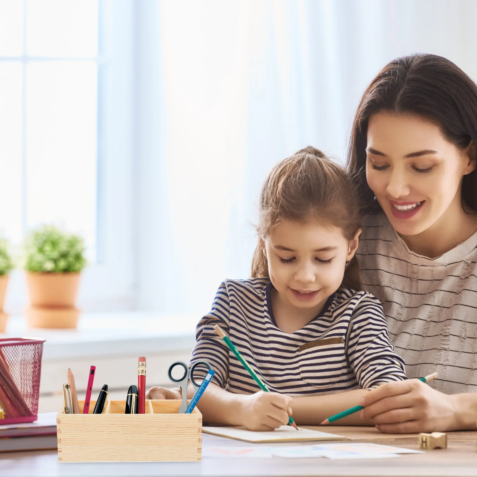 Деревянная подставка для ручек, настольный органайзер из сосны, гладкая поверхность, отделения для ручек, подставка для кистей для макияжа, коробка для хранения
Деревянная подставка для ручек, настольный органайзер из сосны, гладкая поверхность, отделения для ручек, подставка для кистей для макияжа, коробка для хранения