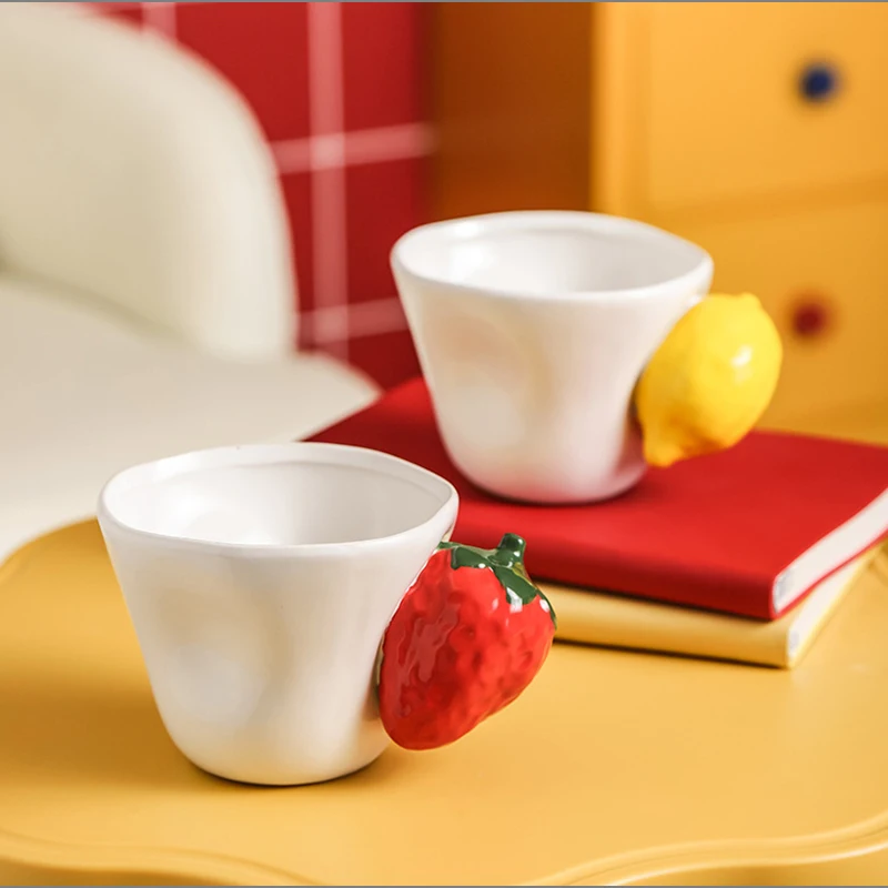 European Ceramic Coffee Mug Strawberry Lemonade Cup Exquisite Afternoon Camellia Flower Tea Cup Home Breakfast Mug Girl Gifts
European Ceramic Coffee Mug Strawberry Lemonade Cup Exquisite Afternoon Camellia Flower Tea Cup Home Breakfast Mug Girl Gifts