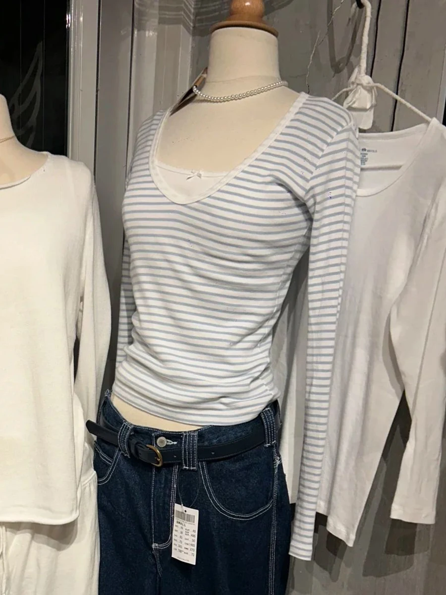Blue Striped Long Sleeve T-shirt Women Autumn New V-neck Cotton Slim Simple Casual Tee Shirts Preppy Style Sweet Tops T-shirts
Blue Striped Long Sleeve T-shirt Women Autumn New V-neck Cotton Slim Simple Casual Tee Shirts Preppy Style Sweet Tops T-shirts