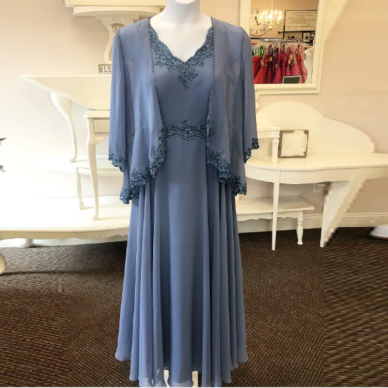 Customized Two Piece A-Line Mother Of the Bride Dresses Dress Formal V Neck Chiffon Tea Length with Appliques Wedding Guest
Customized Two Piece A-Line Mother Of the Bride Dresses Dress Formal V Neck Chiffon Tea Length with Appliques Wedding Guest