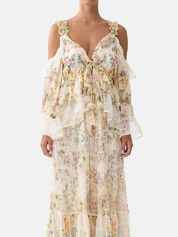 Flower Print Women Silk Shirt Summer Crystal Beaded V-Neck Off-shoulder Flare Sleeve Lace Embroidery Patchwork Fashion Blouse
Flower Print Women Silk Shirt Summer Crystal Beaded V-Neck Off-shoulder Flare Sleeve Lace Embroidery Patchwork Fashion Blouse