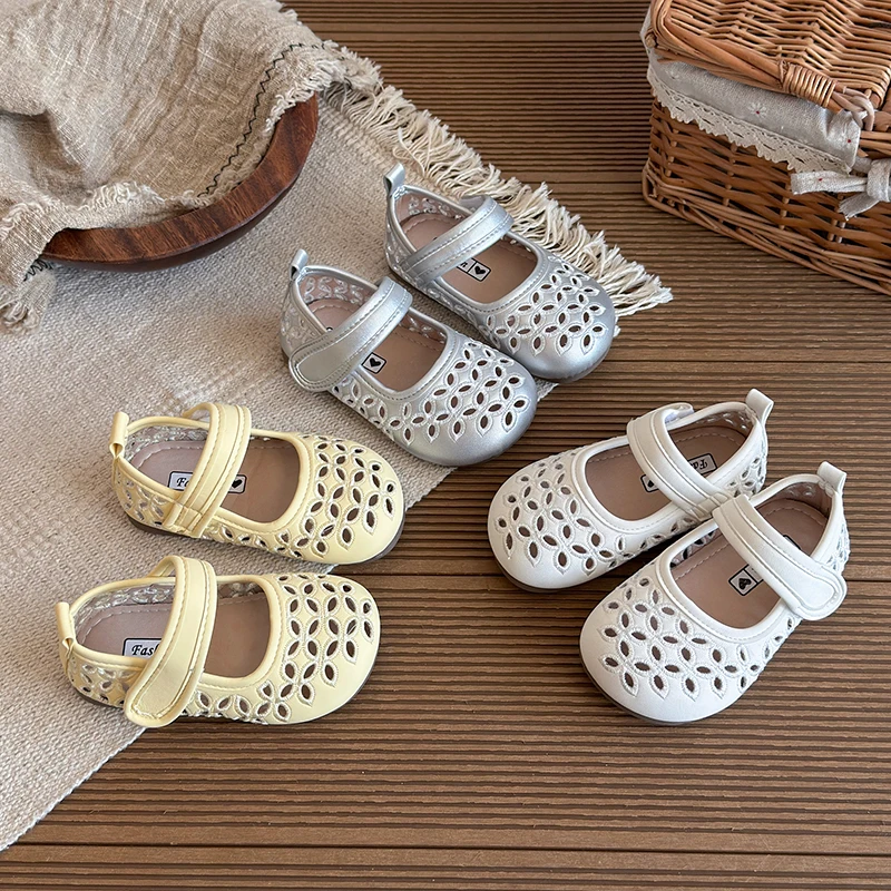 Summer Girl's Sandals Hollow Out Hook-loop Casual Chic Kid's Flat Shoe Solid Colors Anti-slip Daily Versatile Children Shoes
Summer Girl's Sandals Hollow Out Hook-loop Casual Chic Kid's Flat Shoe Solid Colors Anti-slip Daily Versatile Children Shoes