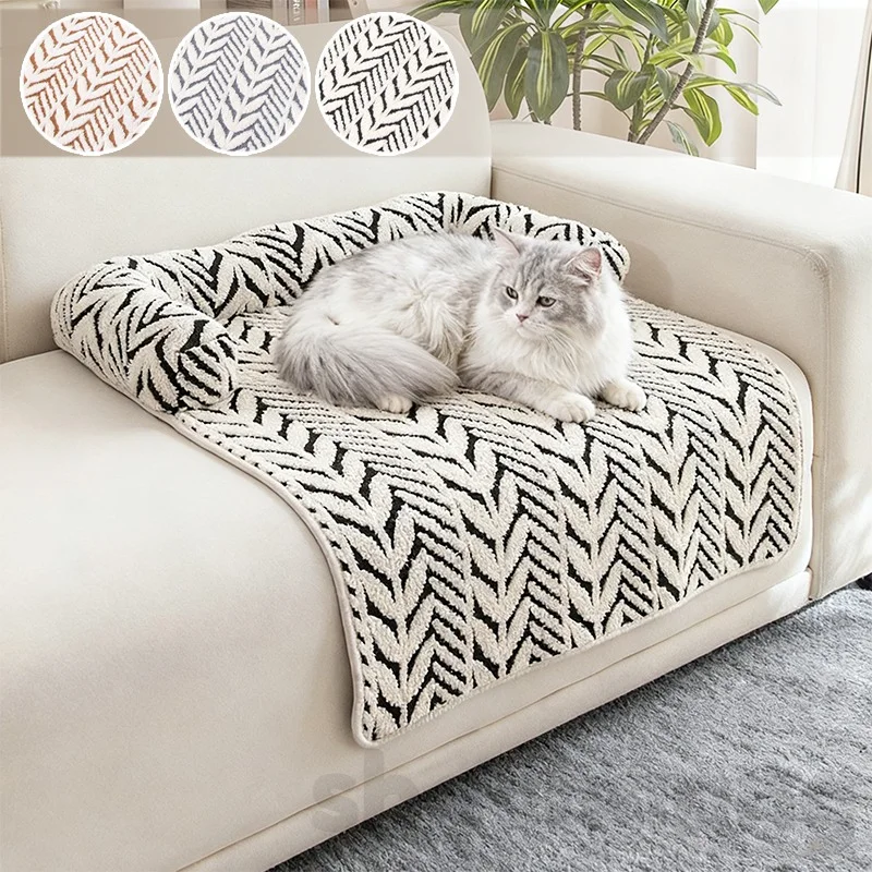 Winter Warm Pet Sofa Bed Super Soft Plush Mat with Neck Pillow Machine Washable Pad for Small Dog Cats Indoor Outdoor Travel Use
Winter Warm Pet Sofa Bed Super Soft Plush Mat with Neck Pillow Machine Washable Pad for Small Dog Cats Indoor Outdoor Travel Use