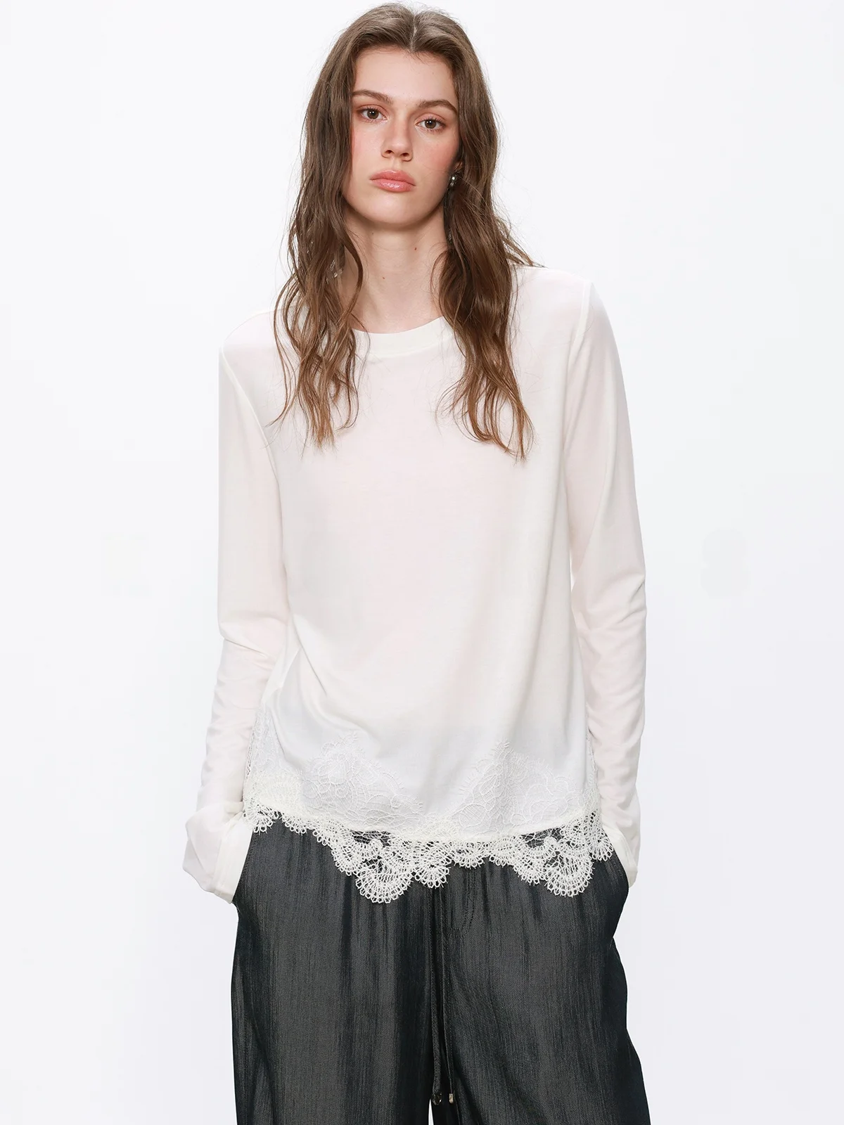 KOHS Delicate Lace Splicing Wool Slim Fit Knitted Base Layer T-Shirt round Neck Long Sleeve Women's Regular Fit Top
KOHS Delicate Lace Splicing Wool Slim Fit Knitted Base Layer T-Shirt round Neck Long Sleeve Women's Regular Fit Top