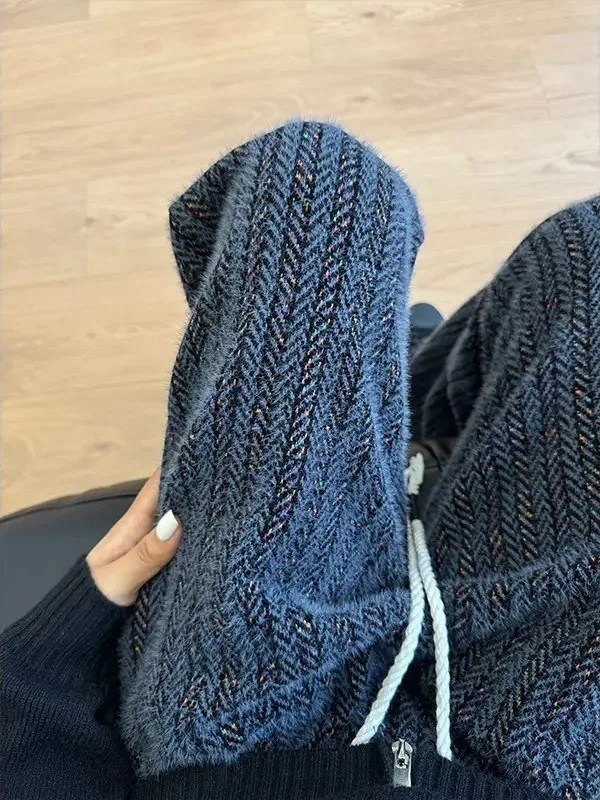 Американские вельветовые брюки в стиле ретро для мужчин, повседневные, весенне-осенние, модные, свободные, прямого кроя, спортивные штаны
Американские вельветовые брюки в стиле ретро для мужчин, повседневные, весенне-осенние, модные, свободные, прямого кроя, спортивные штаны