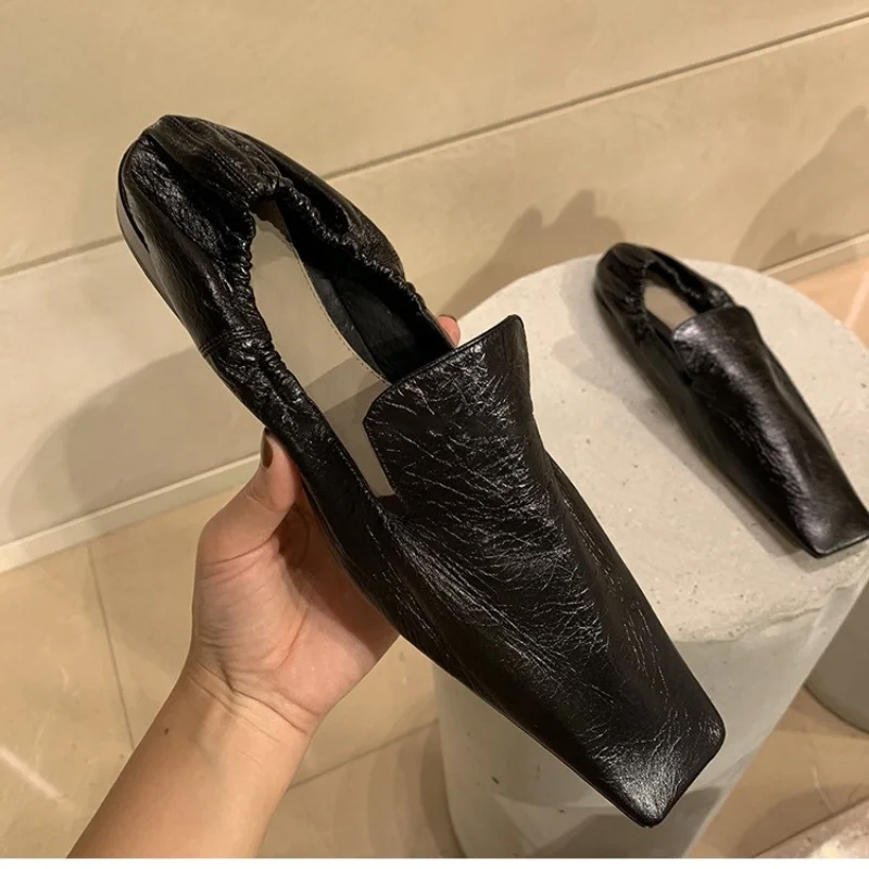 Новинка 202, туфли на плоской подошве, женские туфли в стиле ретро с неглубоким носком, на мягкой подошве, повседневные туфли без шнуровки для ленивых
Новинка 202, туфли на плоской подошве, женские туфли в стиле ретро с неглубоким носком, на мягкой подошве, повседневные туфли без шнуровки для ленивых