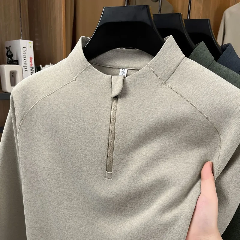New Men's Autumn and Winter Half Zipper Small Stand Up Collar Sweatshirt, Warm and Casual Long Sleeved Loose Sweatshirt Top
New Men's Autumn and Winter Half Zipper Small Stand Up Collar Sweatshirt, Warm and Casual Long Sleeved Loose Sweatshirt Top