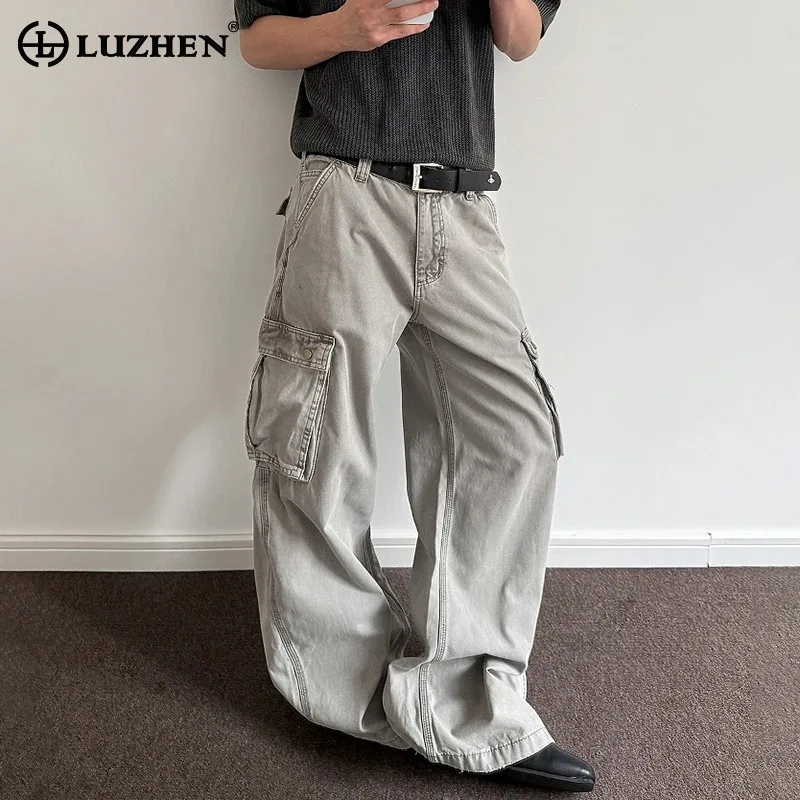 LUZHEN Multi Straight Color 2025 Pockets Design New Cargo Solid Casual Pants Men's Stylish Baggy Street Wide Leg Trousers JY1840
LUZHEN Multi Straight Color 2025 Pockets Design New Cargo Solid Casual Pants Men's Stylish Baggy Street Wide Leg Trousers JY1840