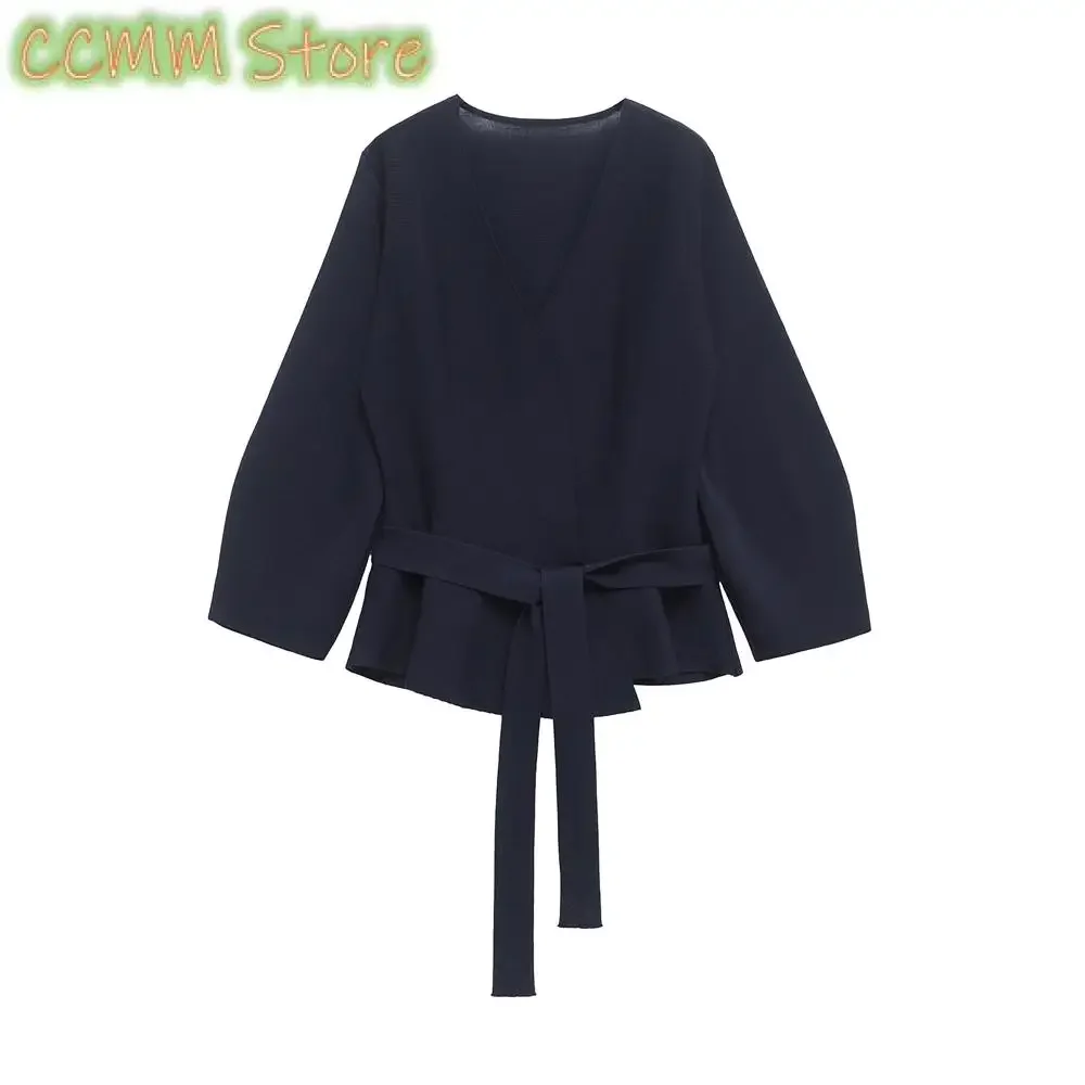 Women's Belted Knit Cardigan Sweater V-Neck Long Sleeve Fashion Outerwear with Shoulder Pads Chic Top for Ladies
Women's Belted Knit Cardigan Sweater V-Neck Long Sleeve Fashion Outerwear with Shoulder Pads Chic Top for Ladies
