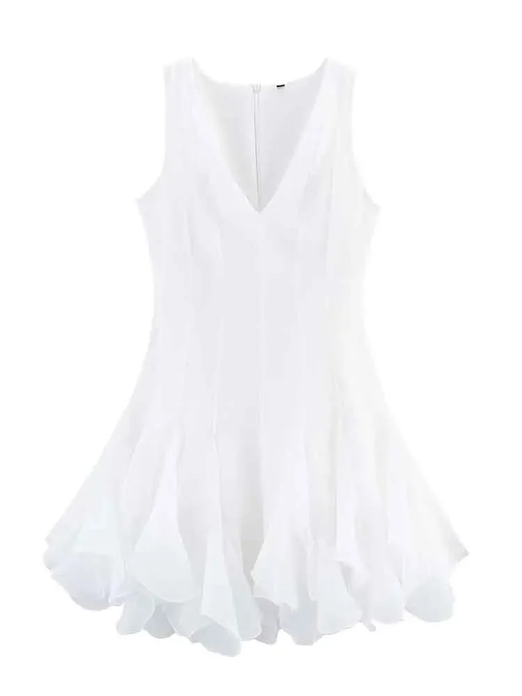 European style new women's fashion versatile temperament texture insert hem V-neck sleeveless dress
European style new women's fashion versatile temperament texture insert hem V-neck sleeveless dress