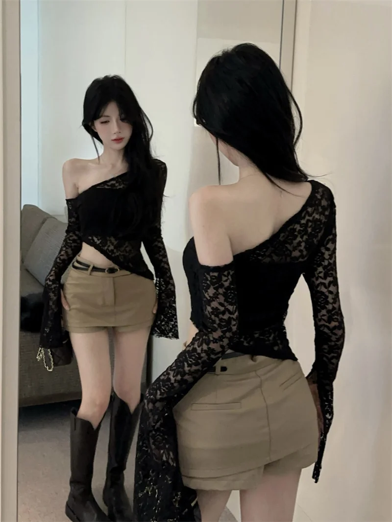 Pure Desire Black Lace Shirt Women's Sexy Slim Fit Asymmetrical Shoulder Bared Long Sleeve Bell Sleeve Top Spring Fashion
Pure Desire Black Lace Shirt Women's Sexy Slim Fit Asymmetrical Shoulder Bared Long Sleeve Bell Sleeve Top Spring Fashion