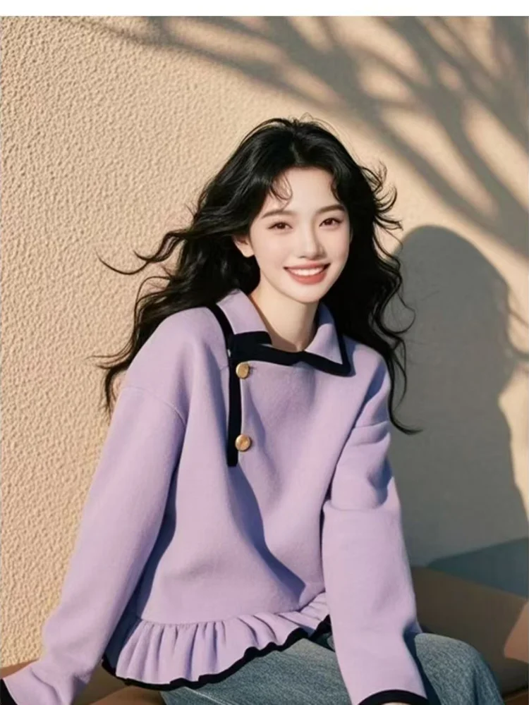 Purple ruffled stitching pullover sweatshirt spring and autumn new loose small size stylish lapel top
Purple ruffled stitching pullover sweatshirt spring and autumn new loose small size stylish lapel top