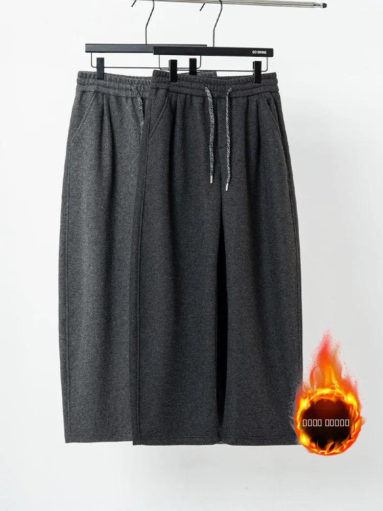 Корейские повседневные брюки для мужчин: зимние, премиум-класса, свободного кроя, прямые, удобные, универсальные, на флисовой подкладке, длинные.
Корейские повседневные брюки для мужчин: зимние, премиум-класса, свободного кроя, прямые, удобные, универсальные, на флисовой подкладке, длинные.