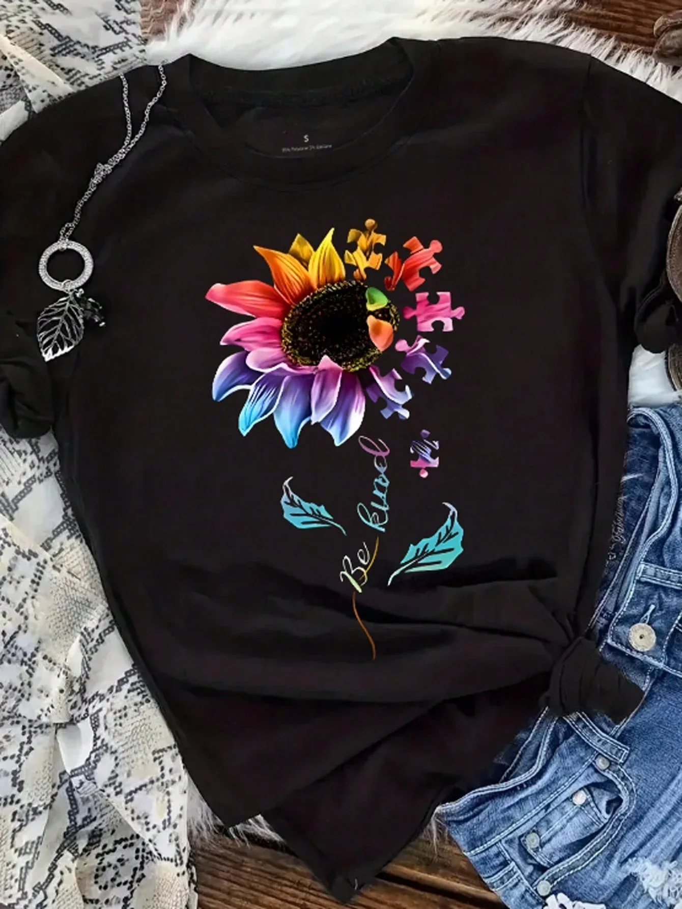 Women‘s Sunflower Printed Round Neck Casual Short Sleeve T-Shirt Graphic Tees Women Tops Graphic Tees Tops Street Print Clothes
Women‘s Sunflower Printed Round Neck Casual Short Sleeve T-Shirt Graphic Tees Women Tops Graphic Tees Tops Street Print Clothes