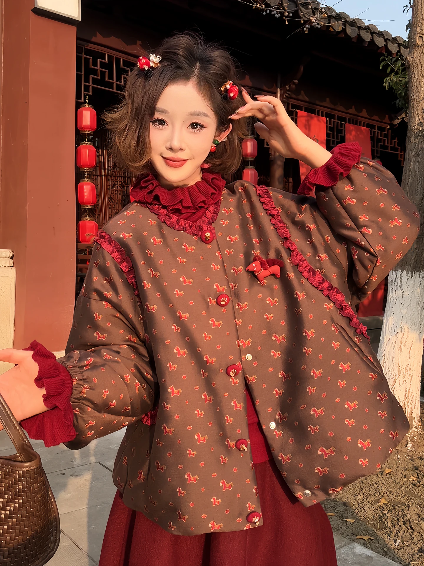 Зимнее пуховое пальто Yolo с 90% белым гусиным пухом, ткань Emed Song Jin, женское модное теплое пальто Buma с длинными рукавами и круглым вырезом
Зимнее пуховое пальто Yolo с 90% белым гусиным пухом, ткань Emed Song Jin, женское модное теплое пальто Buma с длинными рукавами и круглым вырезом