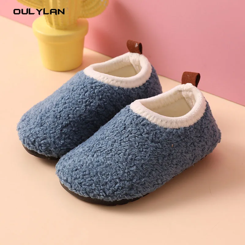 Baby Non-slip Soles Thickened New Cotton Shoes Autumn Winter Classic Fleece Children's Floor Shoes Boys Girls
Baby Non-slip Soles Thickened New Cotton Shoes Autumn Winter Classic Fleece Children's Floor Shoes Boys Girls