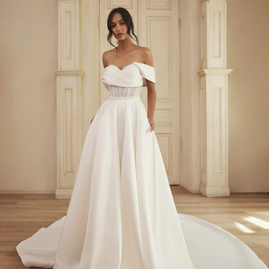 Customized Strapless Cap Sleeve Top Lace Wedding Dress A-Line Backless Zipper Long Train Bridal Gowns vestidos
Customized Strapless Cap Sleeve Top Lace Wedding Dress A-Line Backless Zipper Long Train Bridal Gowns vestidos