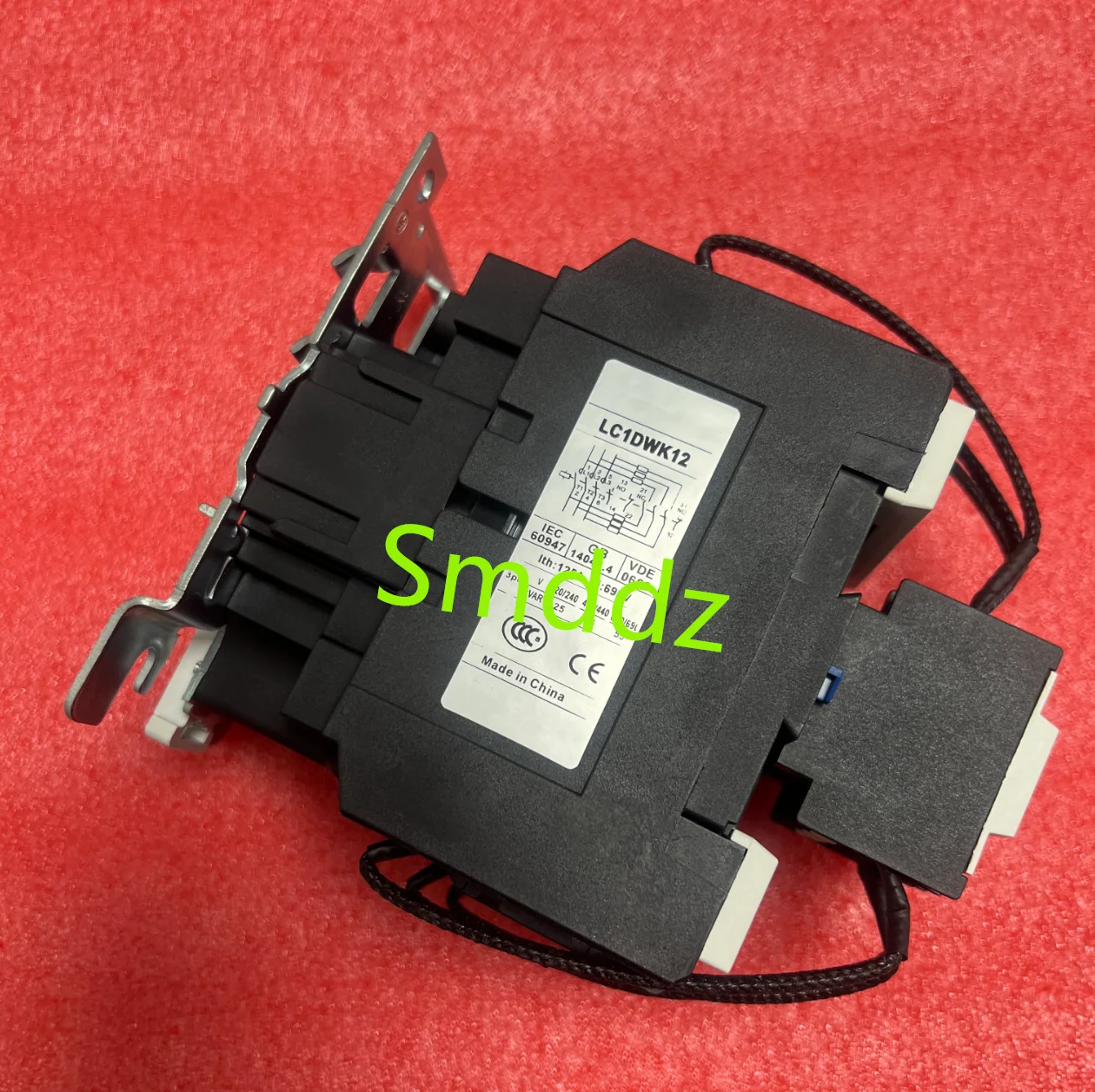 1 piece, capacitor contactor, LC1DWK12 LC1DTK12 voltage : ( 220V ,110V ,380V, 24V ,36V )
1 piece, capacitor contactor, LC1DWK12 LC1DTK12 voltage : ( 220V ,110V ,380V, 24V ,36V )