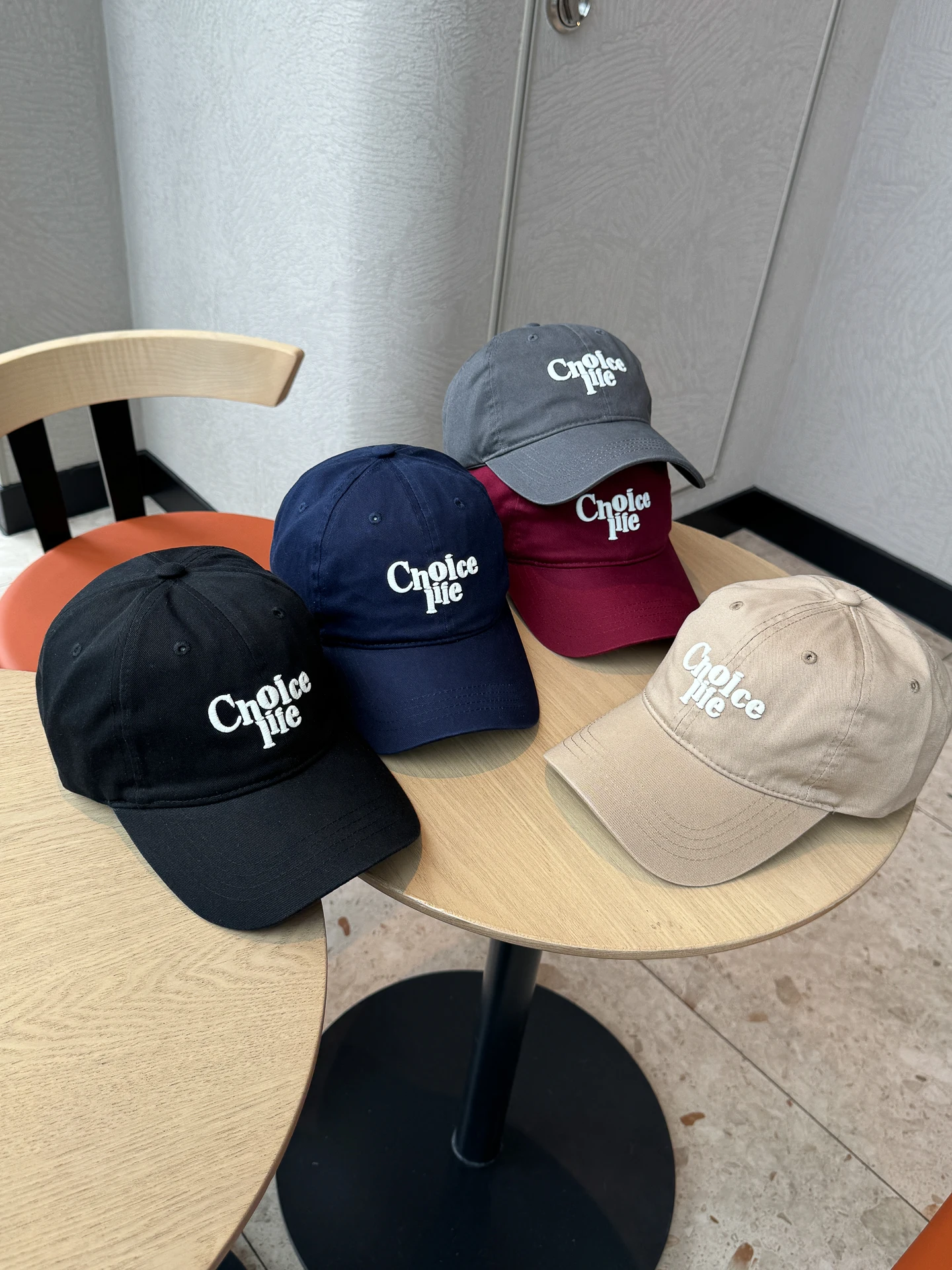 Fashion Embroidery Letter Baseball Hat Men's and Women's Outdoor Travel Versatile Sunscreen Cap
Fashion Embroidery Letter Baseball Hat Men's and Women's Outdoor Travel Versatile Sunscreen Cap