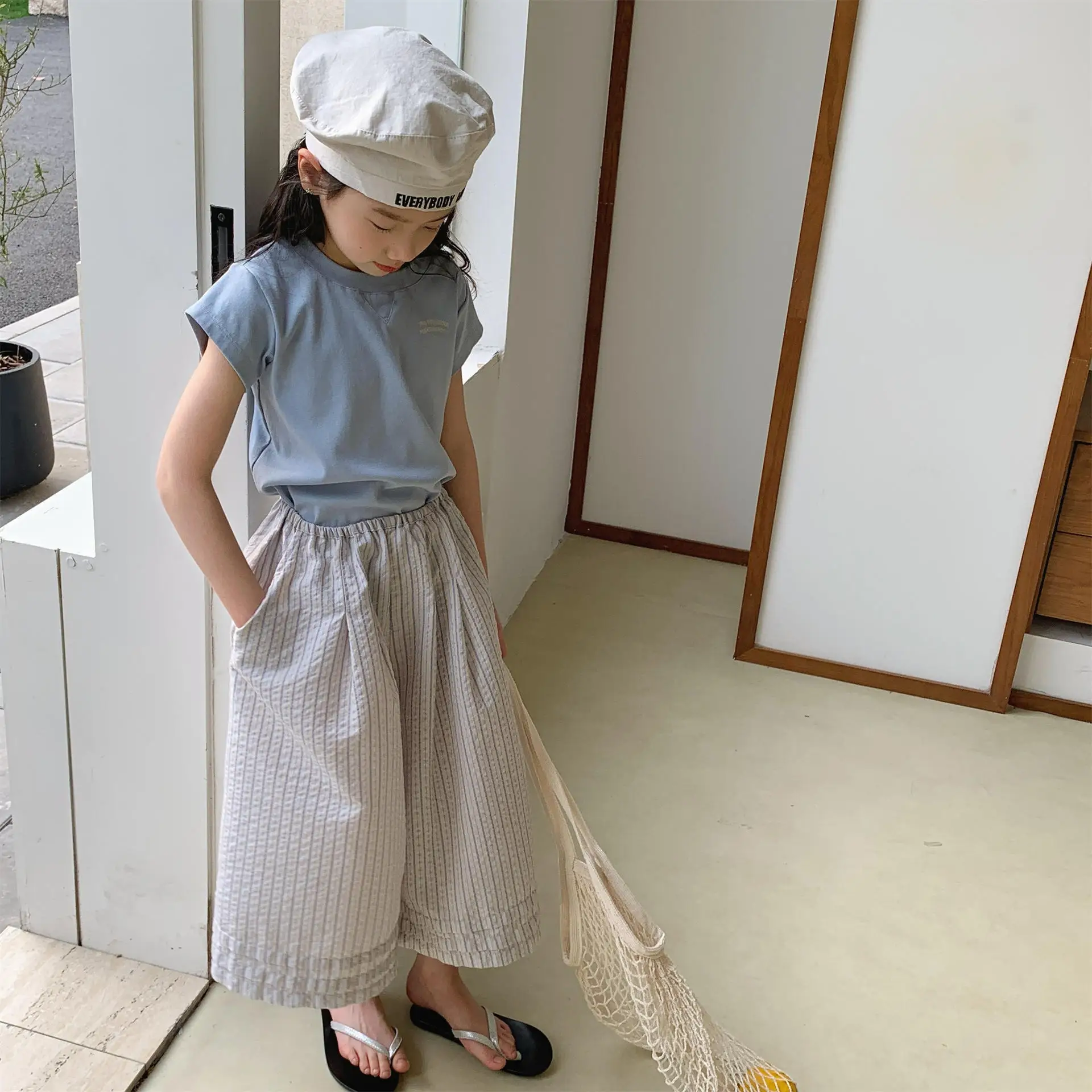 Girls Pants 2026 Spring/summer New Korean Version Striped Casual Fashion Daily Stylish Versatile Soft and Comfortable Wear
Girls Pants 2026 Spring/summer New Korean Version Striped Casual Fashion Daily Stylish Versatile Soft and Comfortable Wear