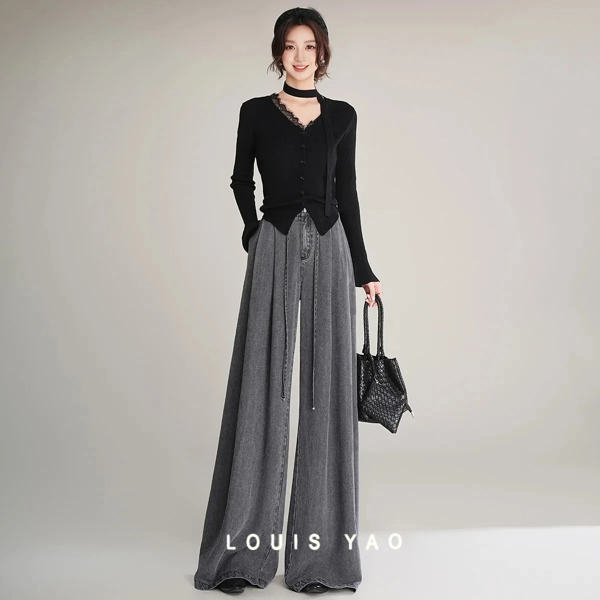 High Waist Loose Wide Leg Pants 2025 Autumn Lyocell Women's Jeans Fabric Casual Elastic Waist Long Pants Women's Clothing
High Waist Loose Wide Leg Pants 2025 Autumn Lyocell Women's Jeans Fabric Casual Elastic Waist Long Pants Women's Clothing