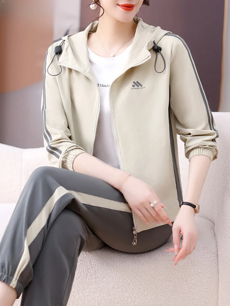 Casual Sportswear Set for Middle-Aged Mothers Autumn Outerwear Fashionable Top Nine-Piece Pants Loose Fit Polyester Blend
Casual Sportswear Set for Middle-Aged Mothers Autumn Outerwear Fashionable Top Nine-Piece Pants Loose Fit Polyester Blend